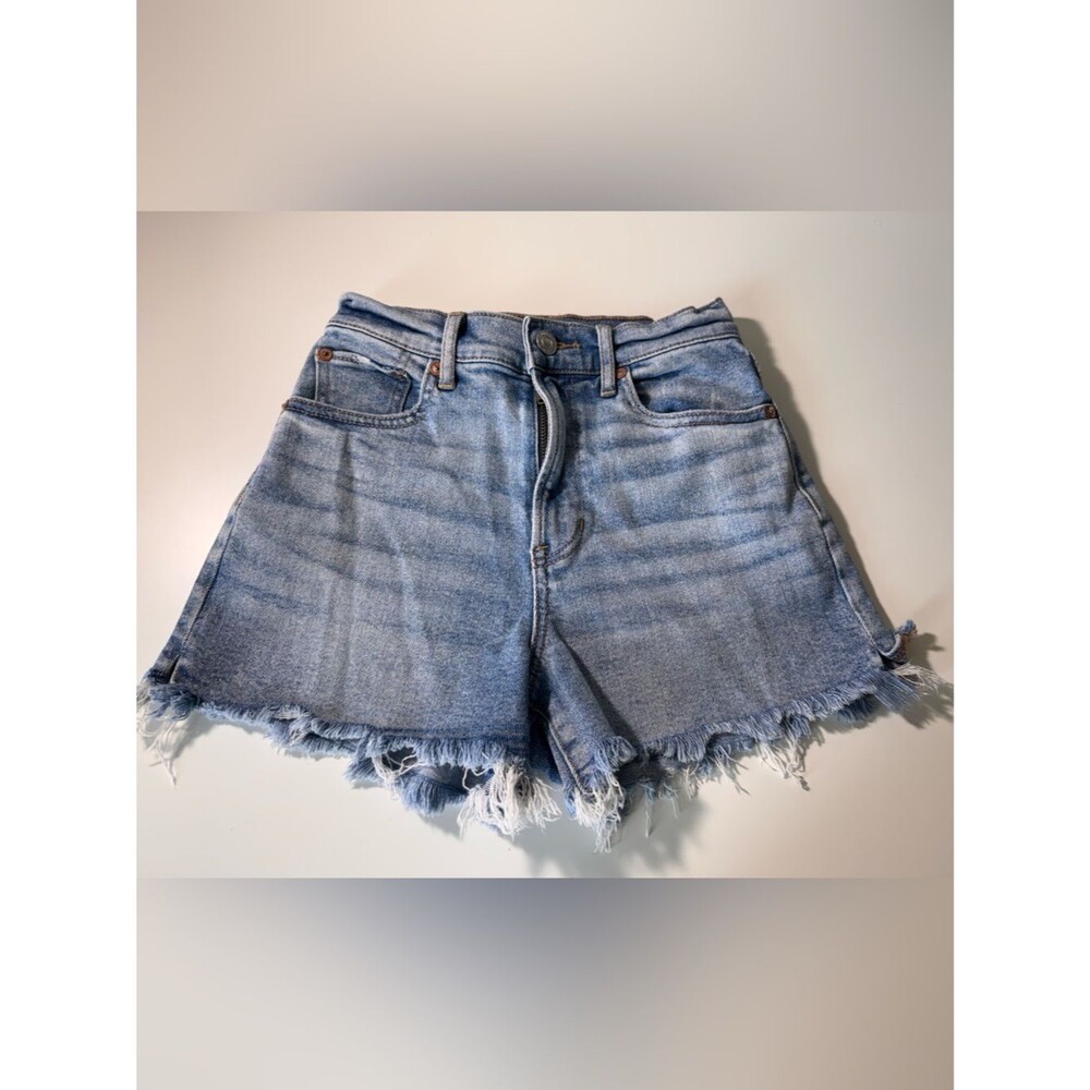 American Eagle Light Wash Denim Frayed Hem Highest Rise 90s Boyfriend Shorts 000